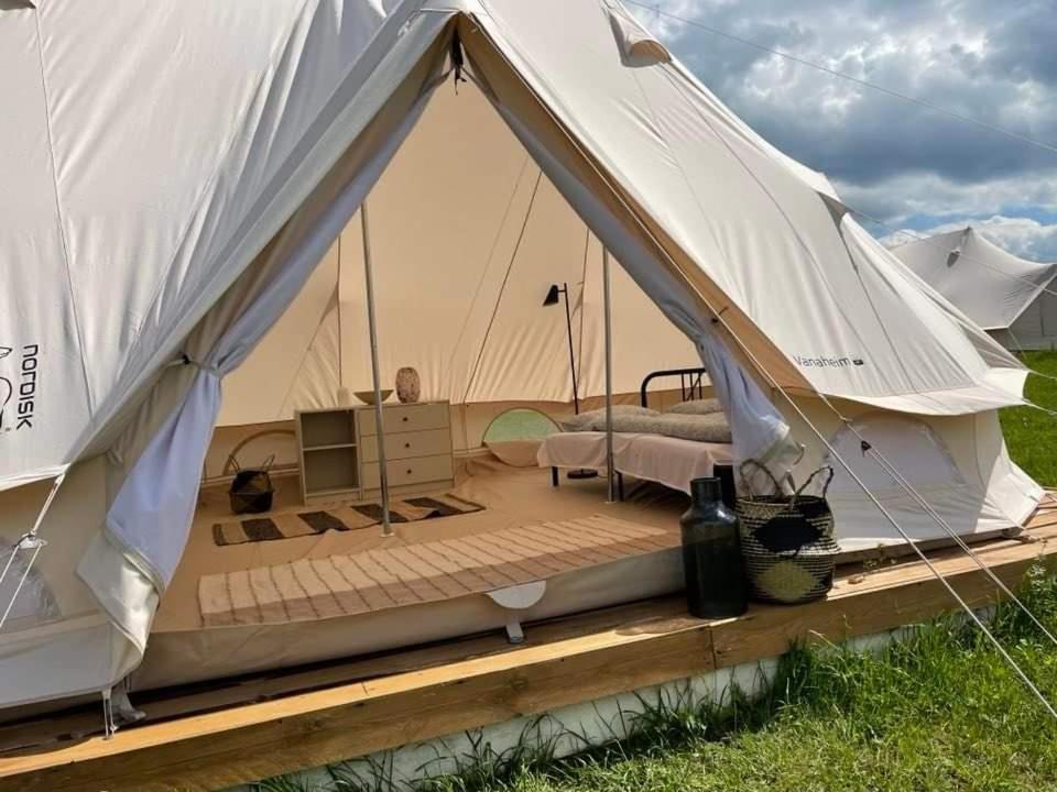 Hotel Glamping nad Jeziorem Nowe Guty Esterno foto