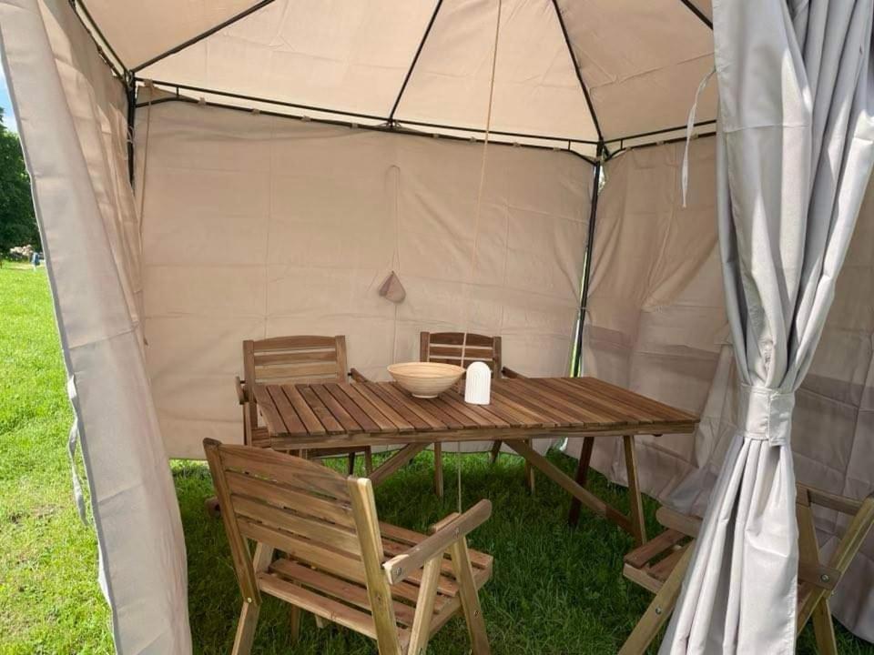 Hotel Glamping nad Jeziorem Nowe Guty Esterno foto