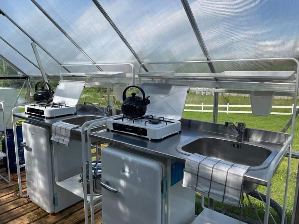 Hotel Glamping nad Jeziorem Nowe Guty Esterno foto