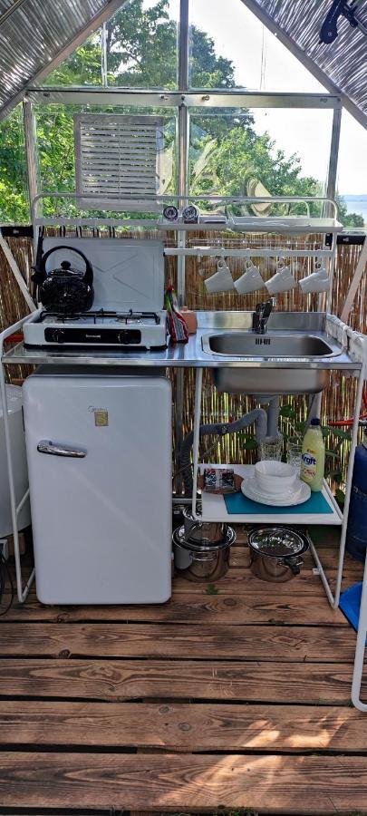Hotel Glamping nad Jeziorem Nowe Guty Esterno foto
